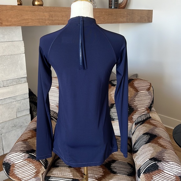 Athleta North Point Rashguard - Picture 12 of 14